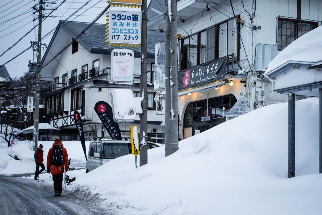 Hakuba Cortina Lodge Otari Exteriör bild